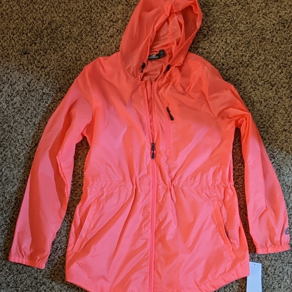 New Balance water resistant windbreaker hoodie - Picture 1 of 5